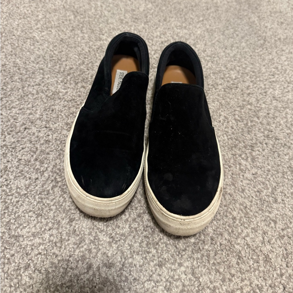 Steve Madden Black Suede Slip-On Loafers. Gills